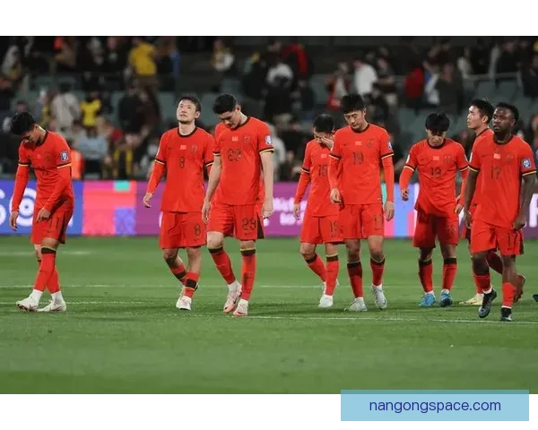 国足备战新赛季再迎强敌球迷期待精彩对决